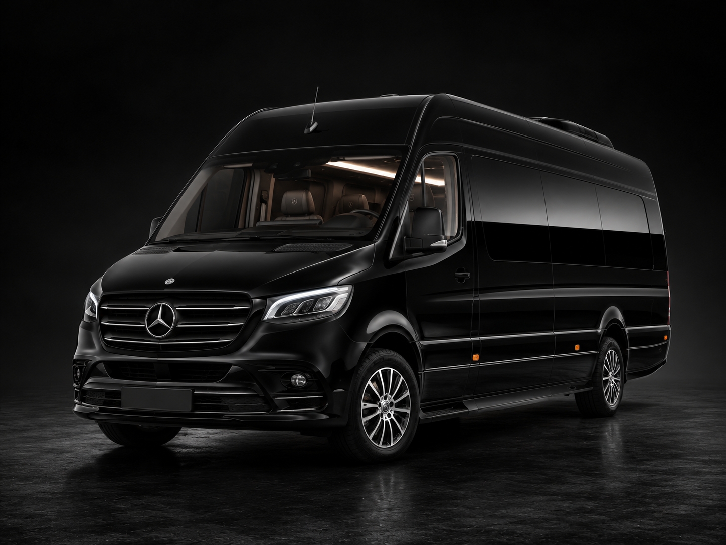 Mercedes-Benz Sprinter VIP для делегаций ПМЭФ-2026